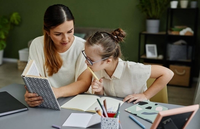 Doble Máster en Dificultades de Aprendizaje en Trastorno del Espectro Autista y Neurociencia y Psicología Educativa