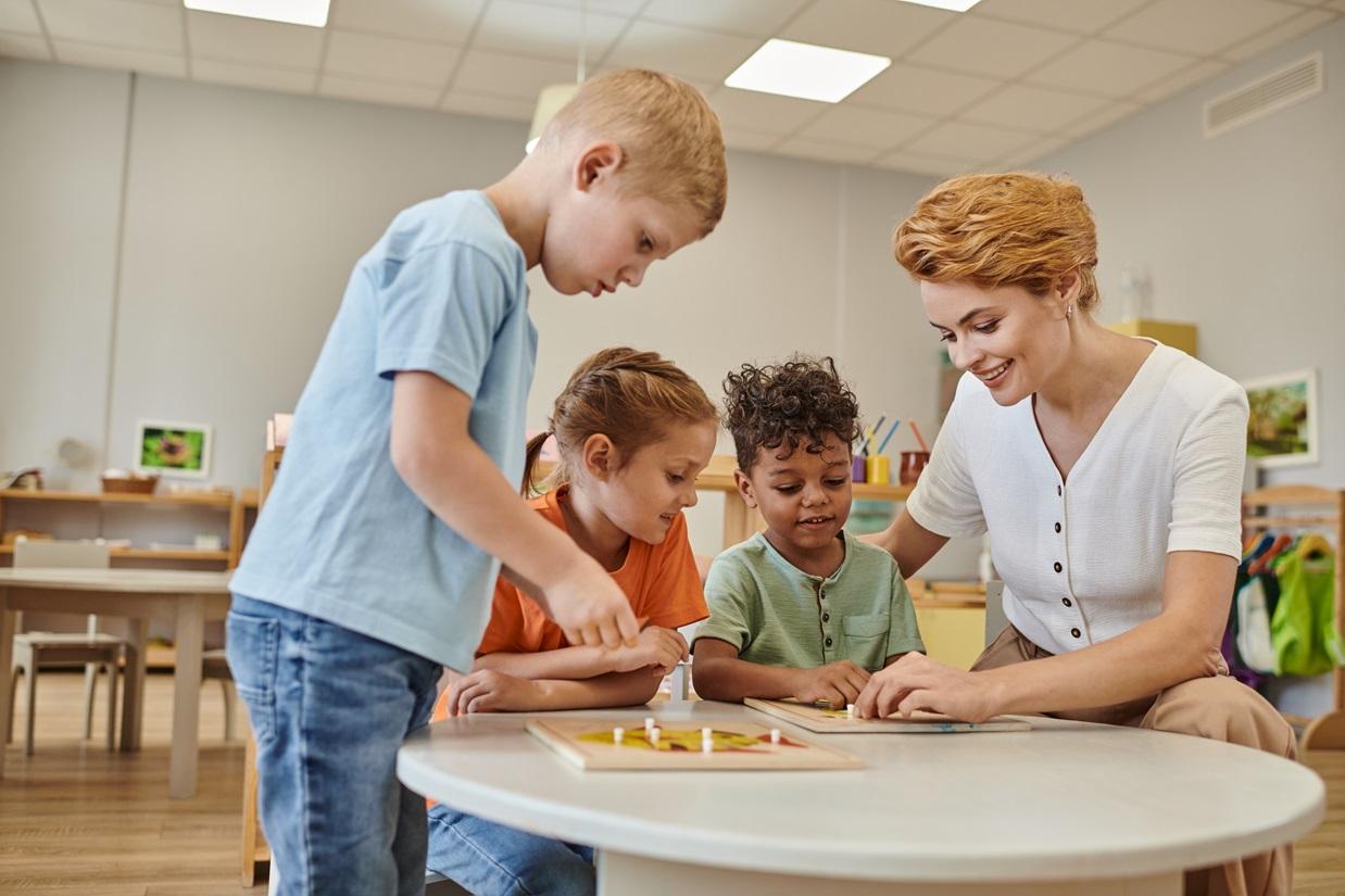 Explorando qué es la Pedagogía Social y la diferencia con la Educación Social